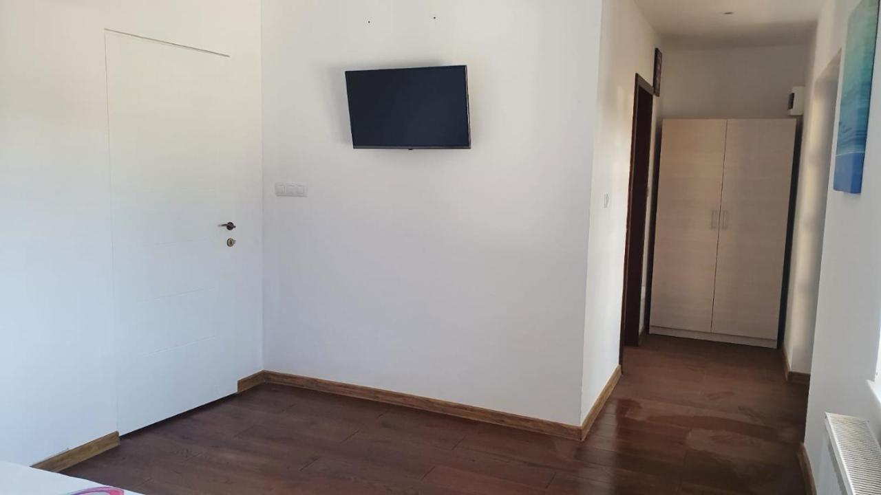 La Miruna Comanesti  Habitación foto